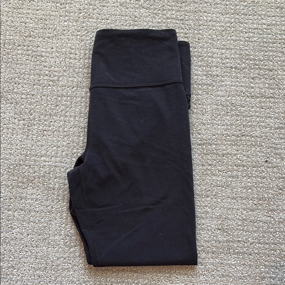 Athleta Black Ultra High Rise 7/8 Legging. Size small.